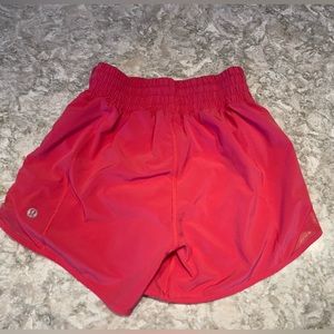Women’s Size 2 Lululemon Hotty Hot Shorts
